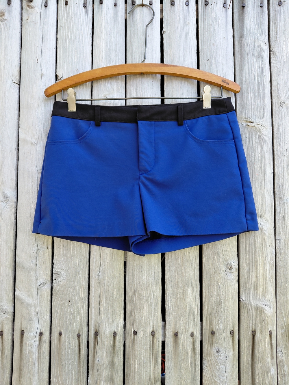 Forever 21 navy blue & black flat front dress shorts with pockets Womens S